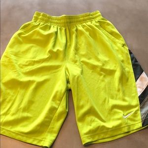 😎 Nike Basketball shorts